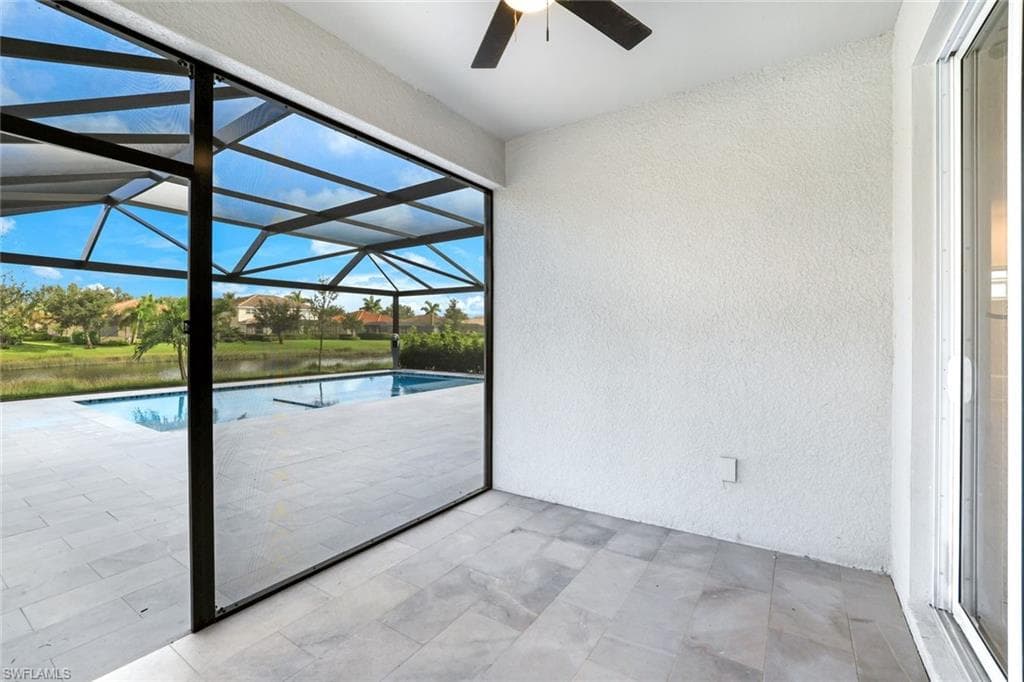 2253 Avocado Ln, Naples, FL 34120-25
