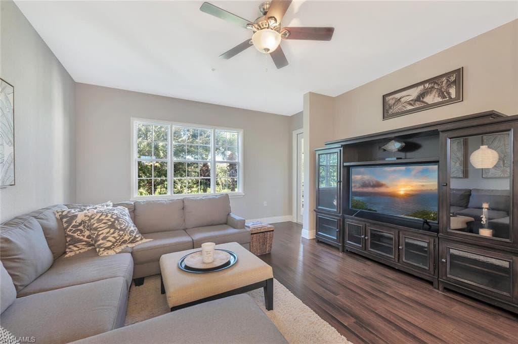 3720 Montreux Ln 203, Naples, FL 34114-15