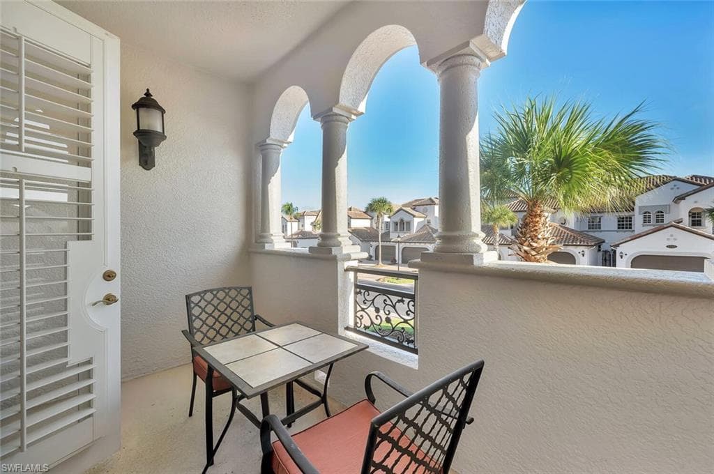 3720 Montreux Ln 203, Naples, FL 34114-29