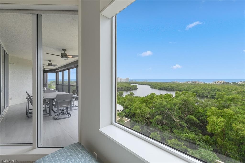 8960 Bay Colony Dr 502, Naples, FL 34108-14