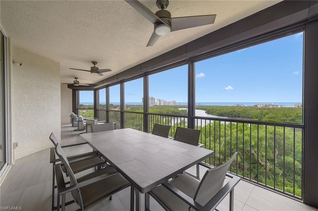 8960 Bay Colony Dr 502, Naples, FL 34108-21