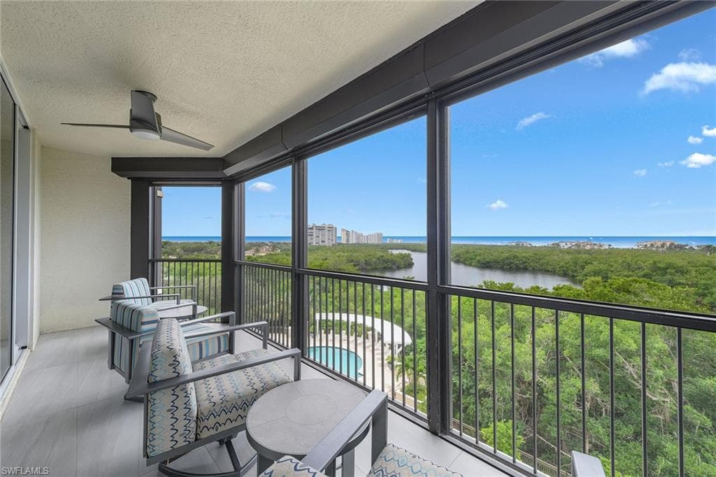 8960 Bay Colony Dr 502, Naples, FL 34108-23