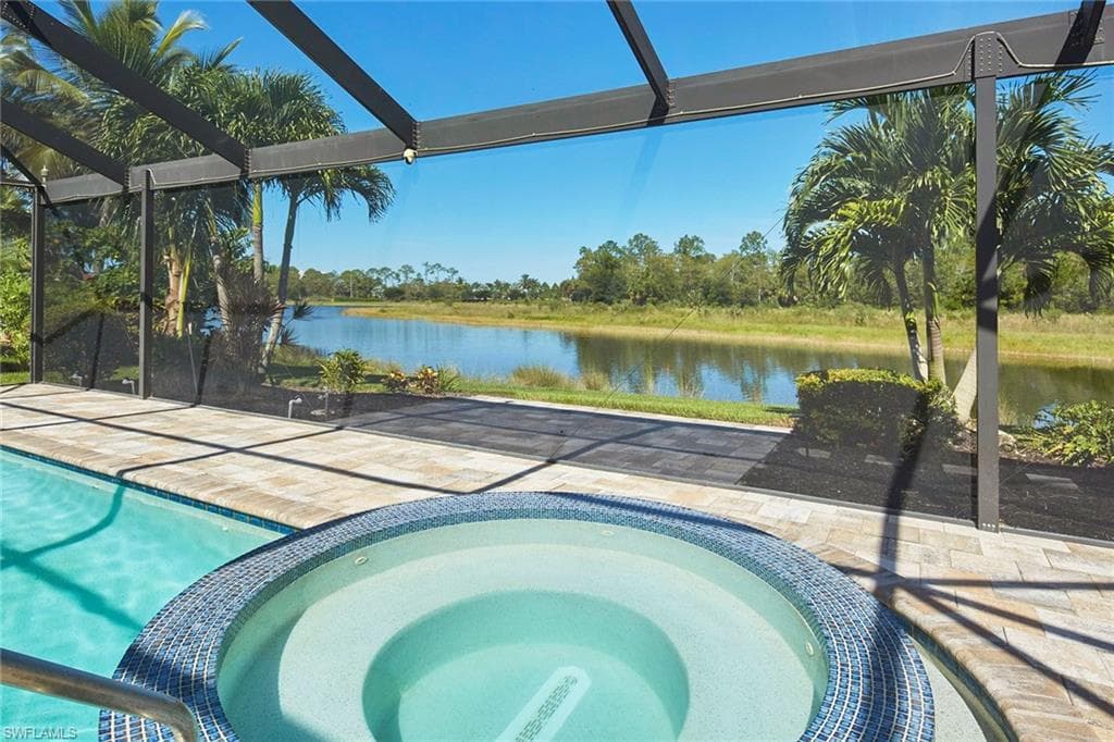 1621 Songbird Ct, Naples, FL 34120-23