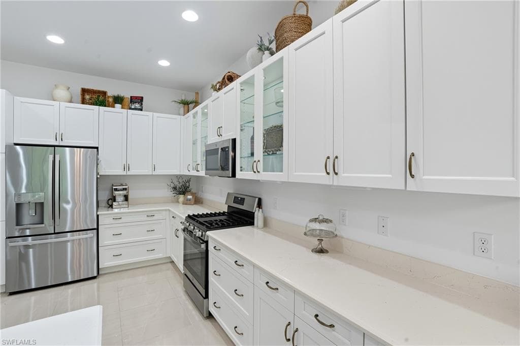 28604 Moraga Ln, Bonita Springs, FL 34135-14