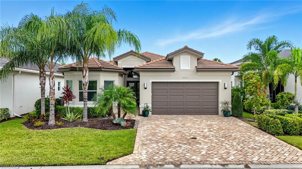 28604 Moraga Ln, Bonita Springs, FL 34135-1