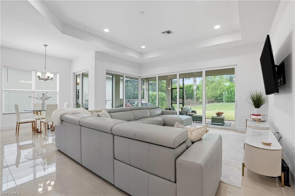 28604 Moraga Ln, Bonita Springs, FL 34135-5