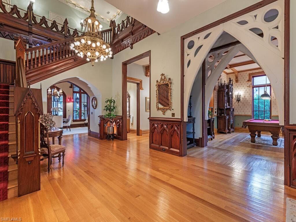 730 21st Ave S, Naples, FL 34102-15