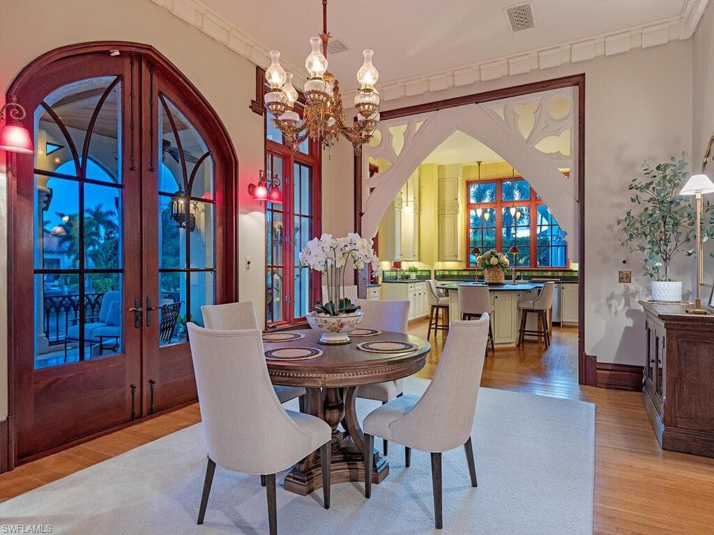 730 21st Ave S, Naples, FL 34102-29