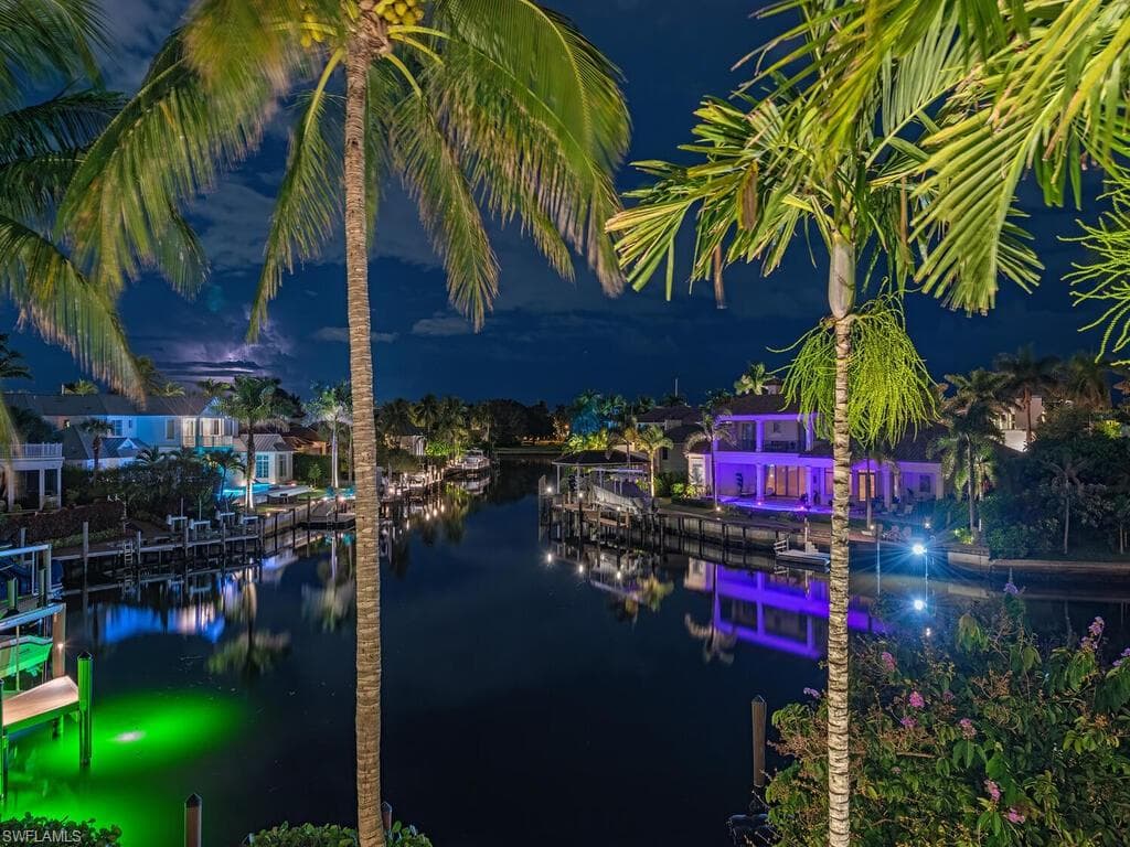 730 21st Ave S, Naples, FL 34102-33