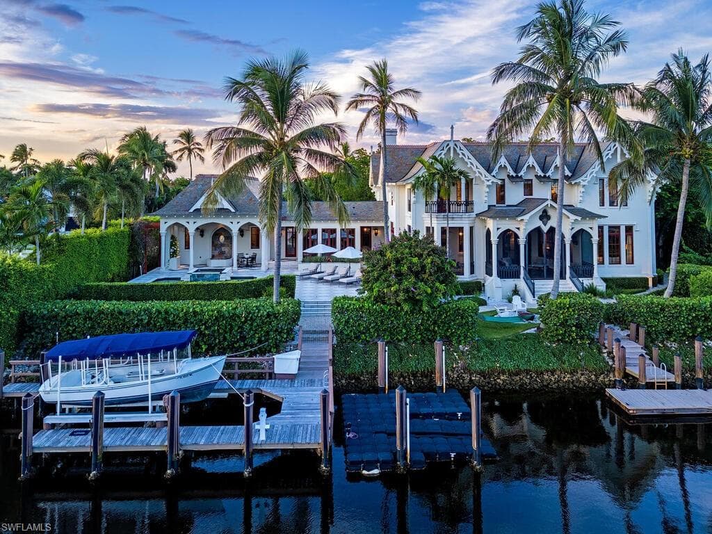 730 21st Ave S, Naples, FL 34102-2