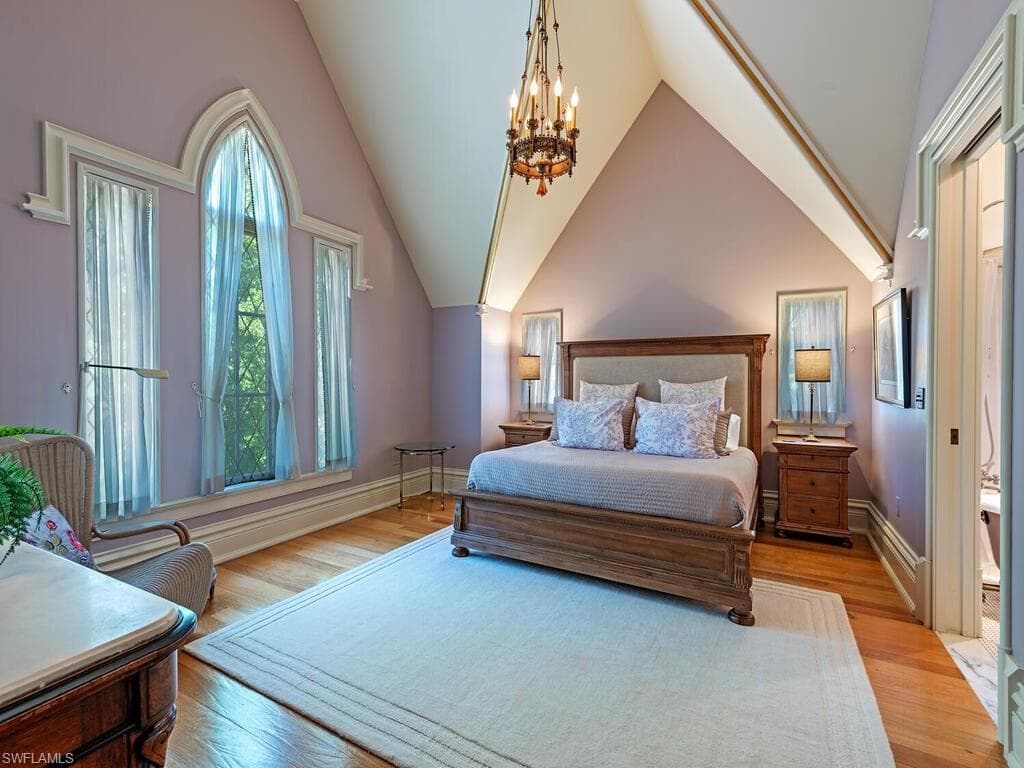 730 21st Ave S, Naples, FL 34102-39