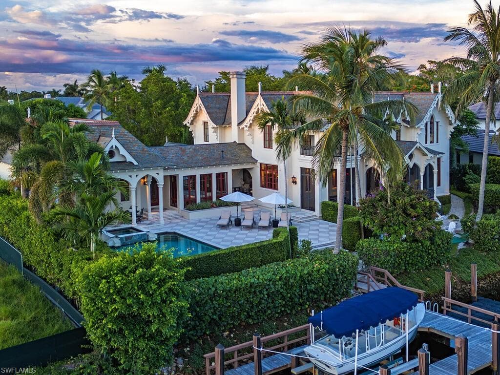 730 21st Ave S, Naples, FL 34102-3