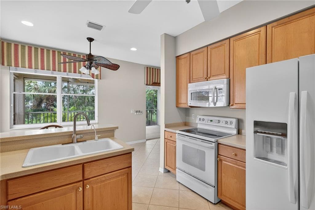 3962 Bishopwood Ct W 201, Naples, FL 34114-13