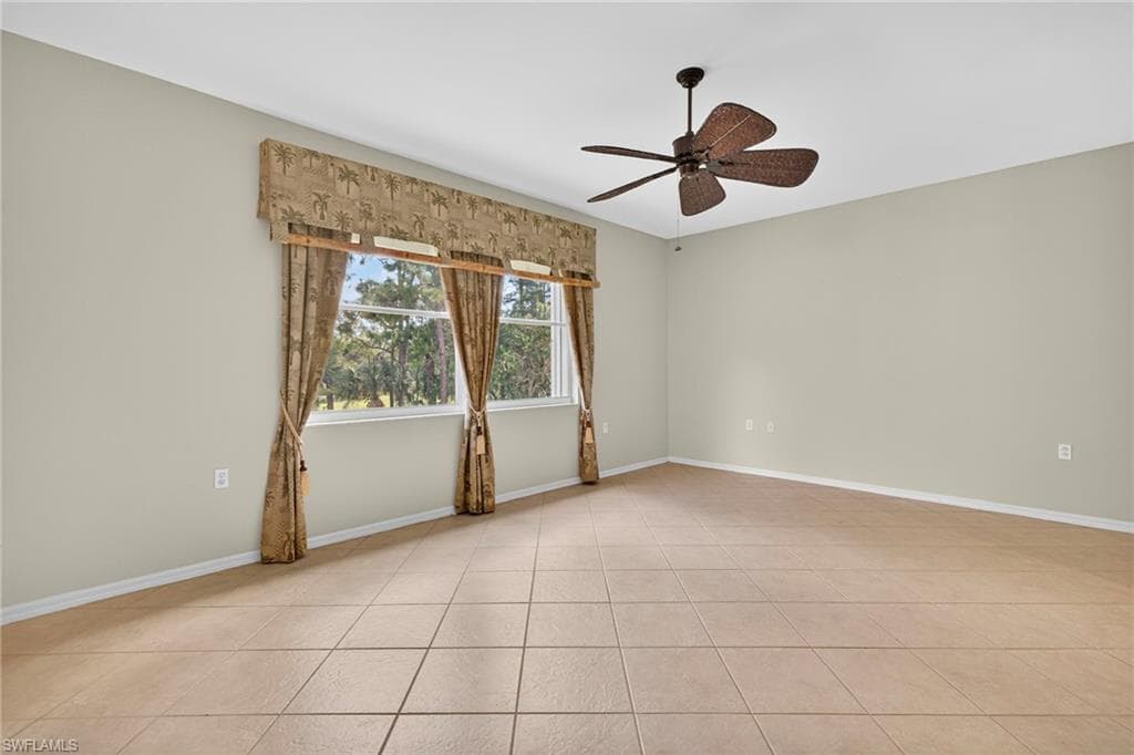 3962 Bishopwood Ct W 201, Naples, FL 34114-16