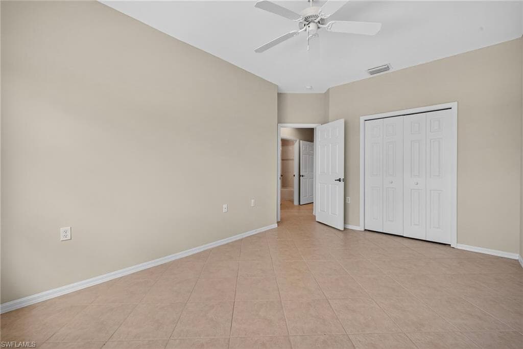 3962 Bishopwood Ct W 201, Naples, FL 34114-22