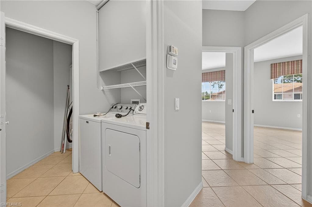 3962 Bishopwood Ct W 201, Naples, FL 34114-26