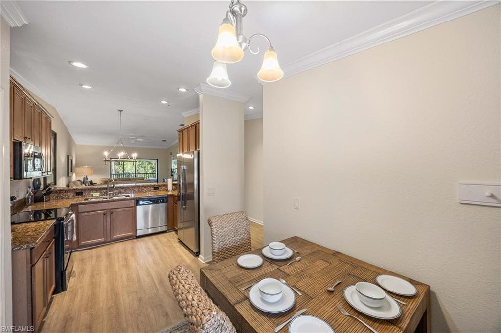 9832 Venezia Cir 1025, Naples, FL 34113-11