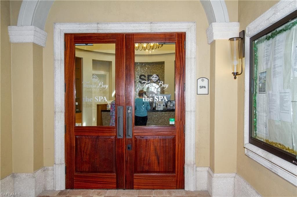 9832 Venezia Cir 1025, Naples, FL 34113-33