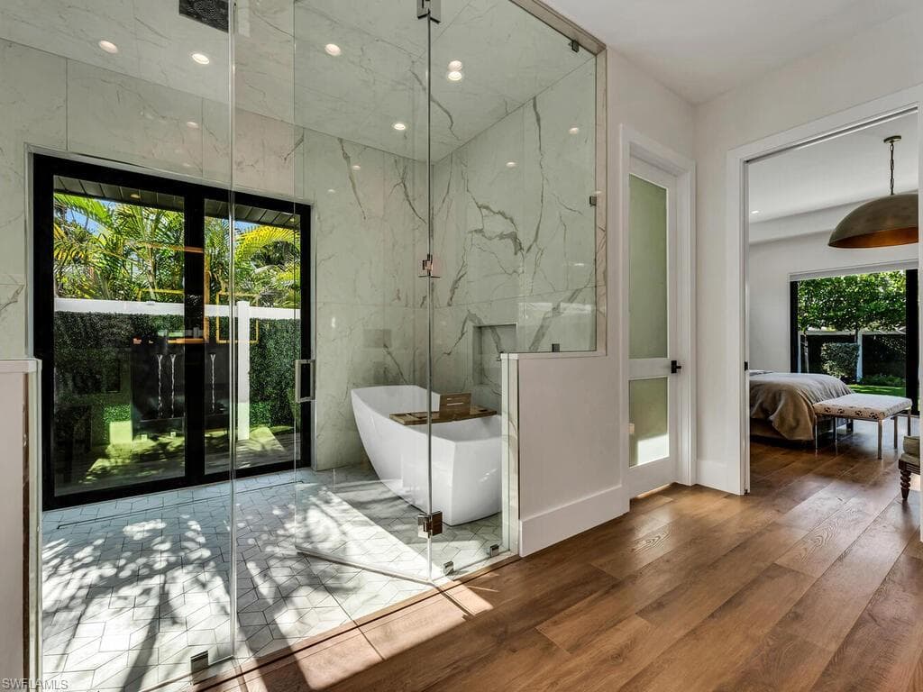 1251 Creech Rd, Naples, FL 34103-16