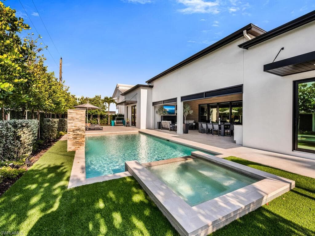 1251 Creech Rd, Naples, FL 34103-39