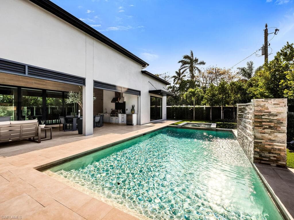 1251 Creech Rd, Naples, FL 34103-41