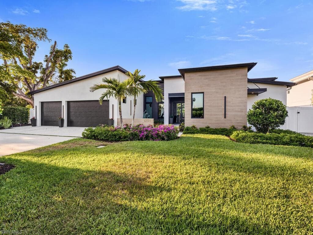 1251 Creech Rd, Naples, FL 34103-3