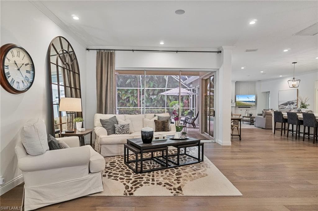 8110 Lowbank Dr, Naples, FL 34109-10