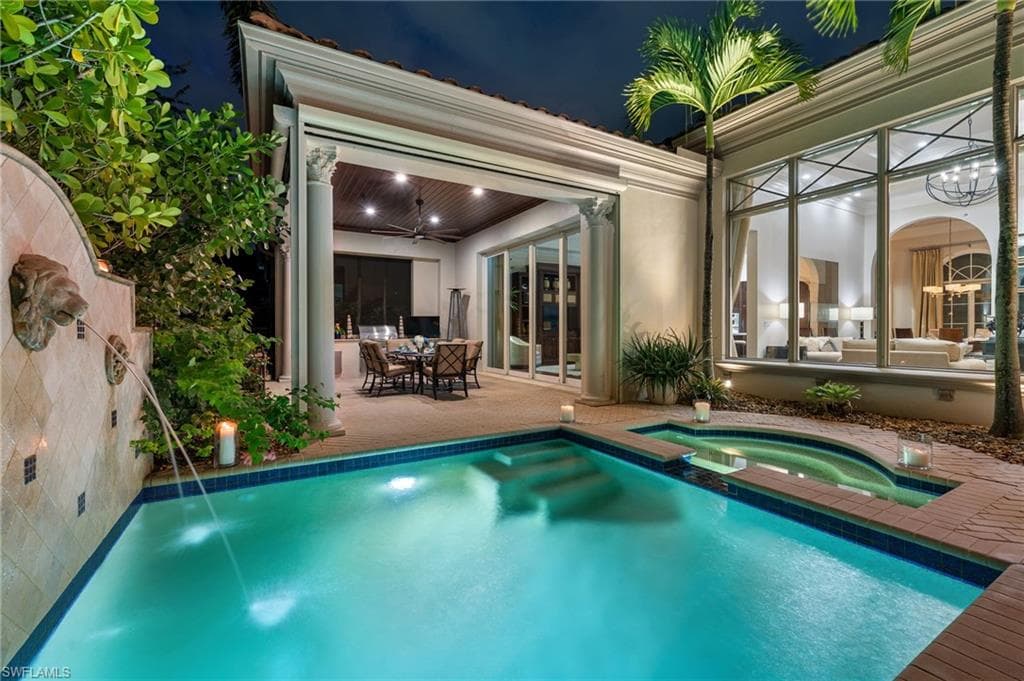 2079 Torino Way, Naples, FL 34105-24