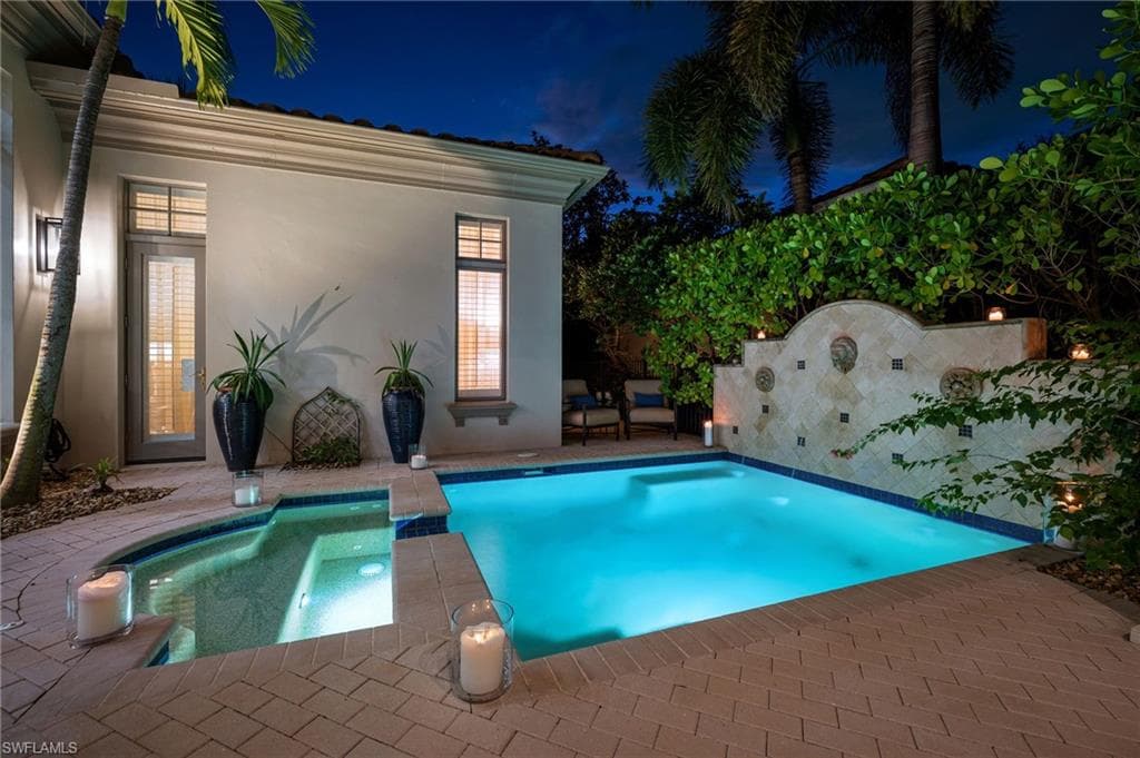 2079 Torino Way, Naples, FL 34105-29