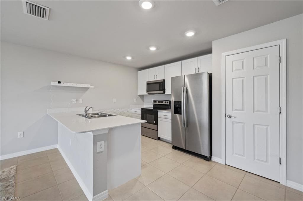 8015 Mangrove Cir, Labelle, FL 33935-11