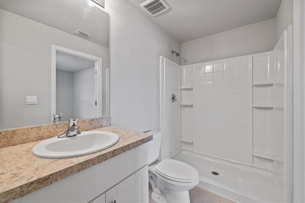 8015 Mangrove Cir, Labelle, FL 33935-17