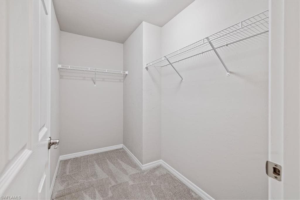 8015 Mangrove Cir, Labelle, FL 33935-18