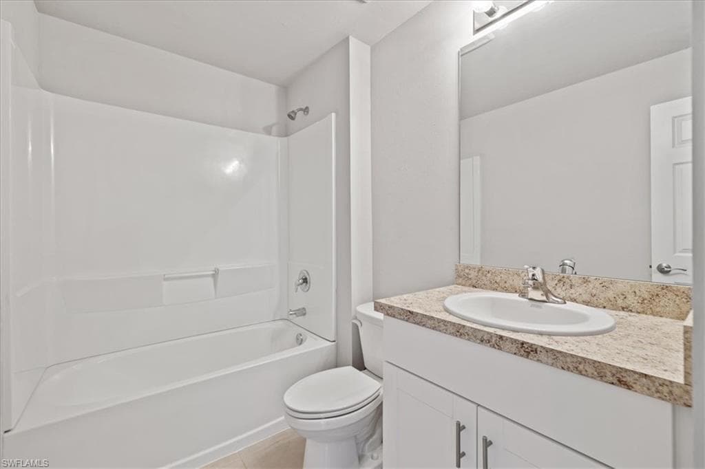 8015 Mangrove Cir, Labelle, FL 33935-23