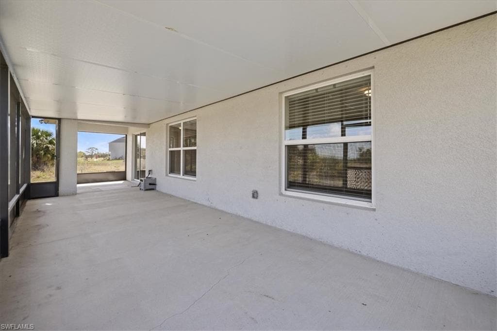 8015 Mangrove Cir, Labelle, FL 33935-30