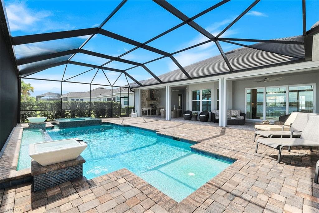 14630 Blue Bay Cir, Fort Myers, FL 33913-33