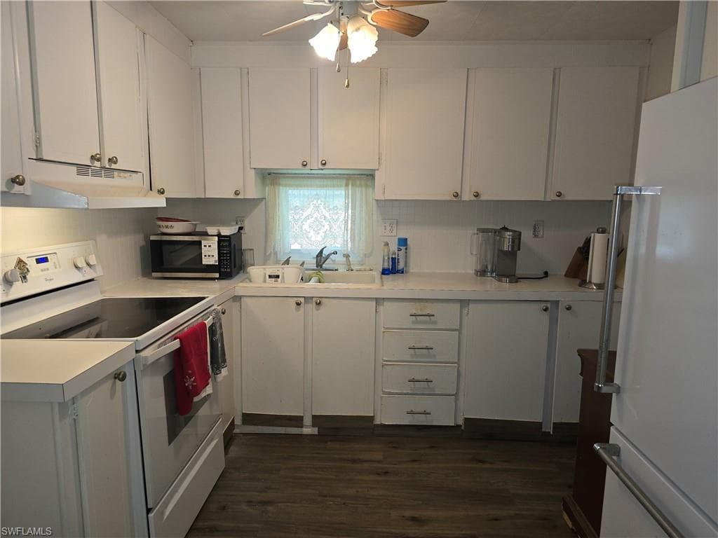 123 Enchanting Blvd E123, Naples, FL 34112-2