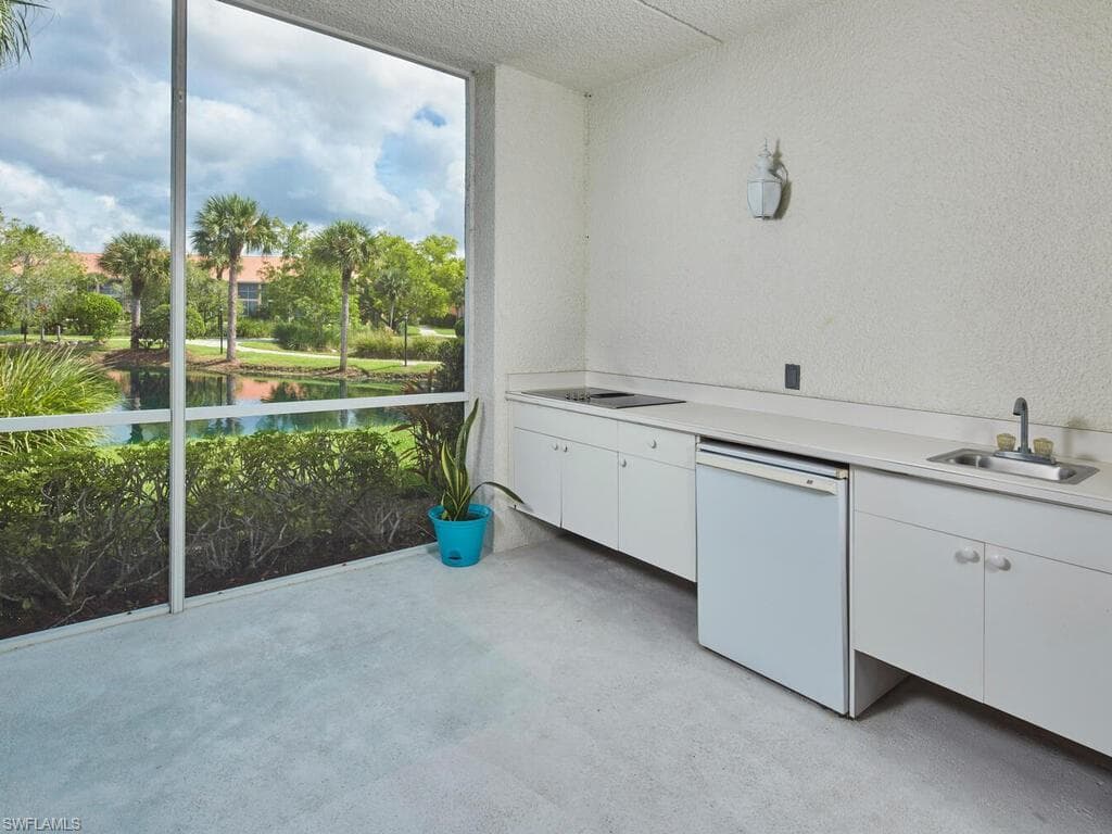 6740 Beach Resort Dr 1811, Naples, FL 34114-2