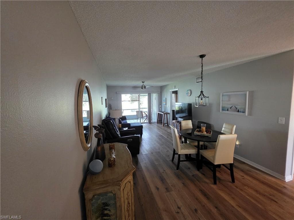 137 Wading Bird Cir F103, Naples, FL 34110-21