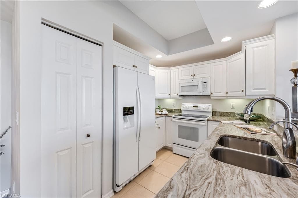 1001 Arbor Lake Dr 1203, Naples, FL 34110-9