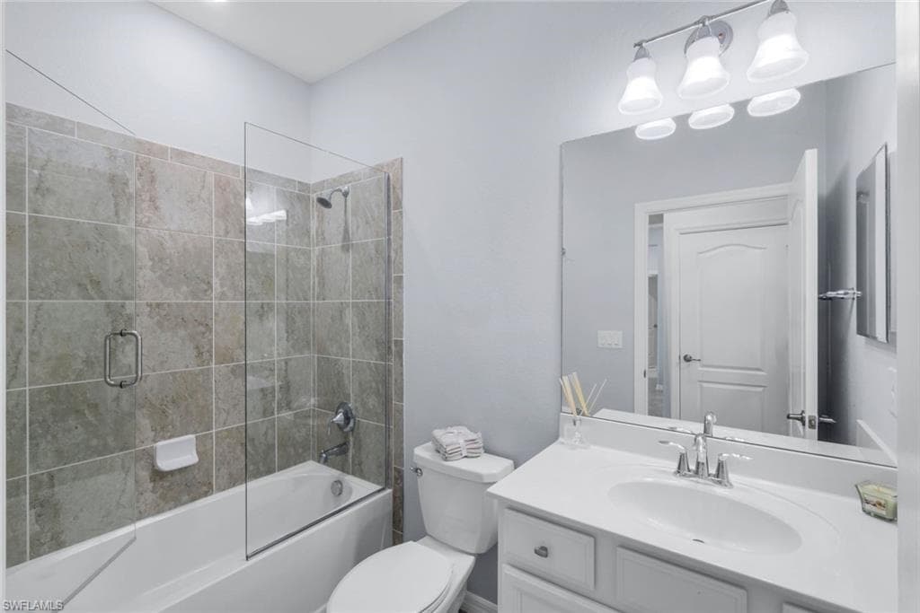 9445 Glenforest Dr, Naples, FL 34120-27