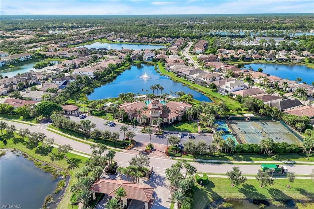 9445 Glenforest Dr, Naples, FL 34120-47