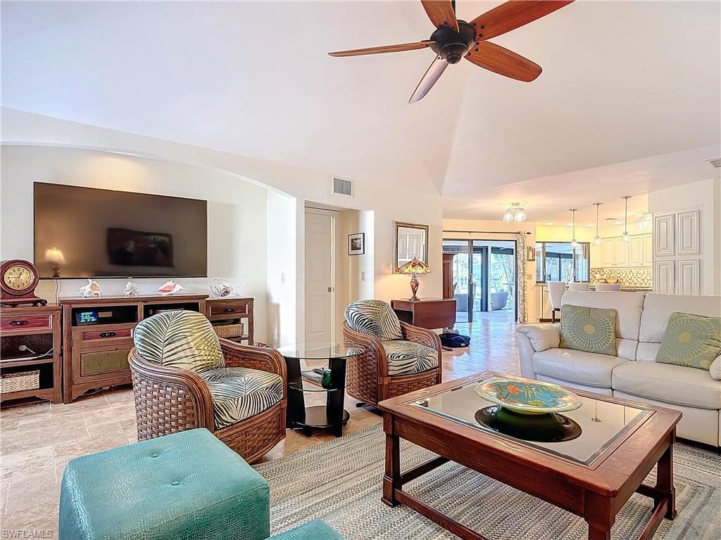 1659 Sandpiper St E, Naples, FL 34102-13