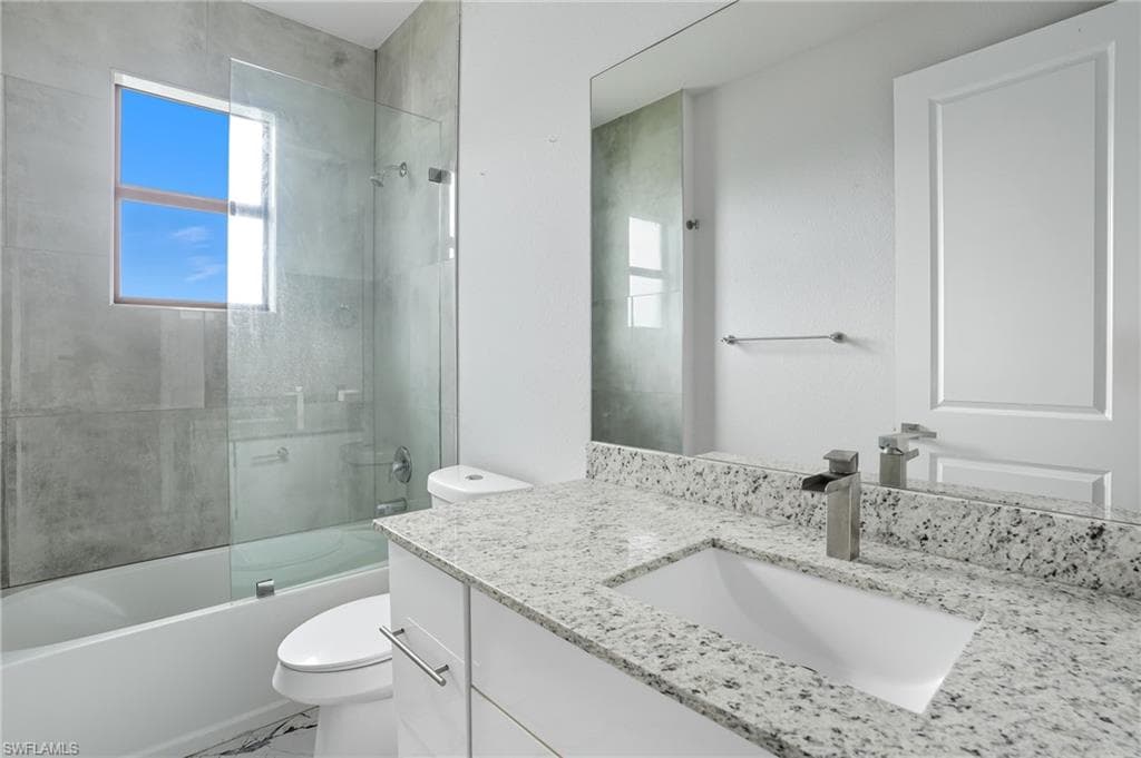 2314 33rd Pl, Cape Coral, FL 33993-25