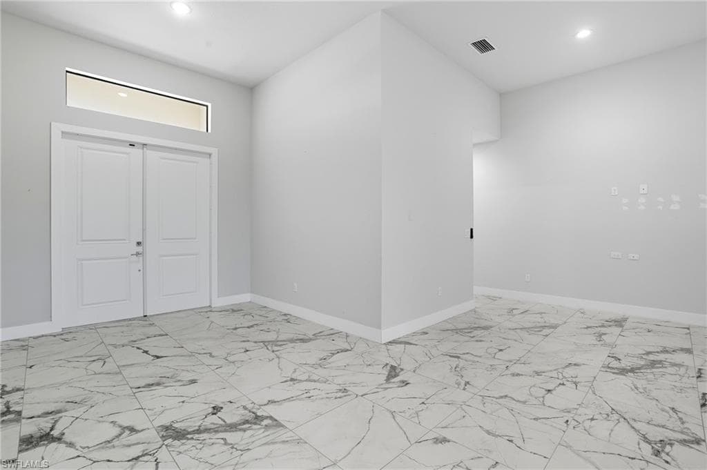 2314 33rd Pl, Cape Coral, FL 33993-5