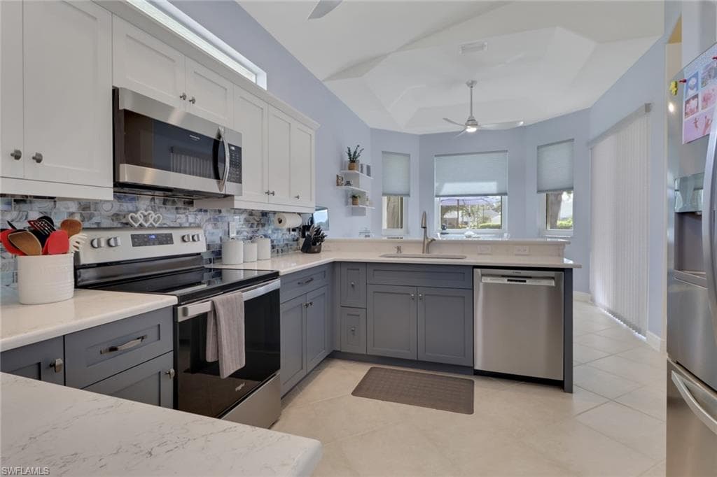 8106 Tauren Ct, Naples, FL 34119-9