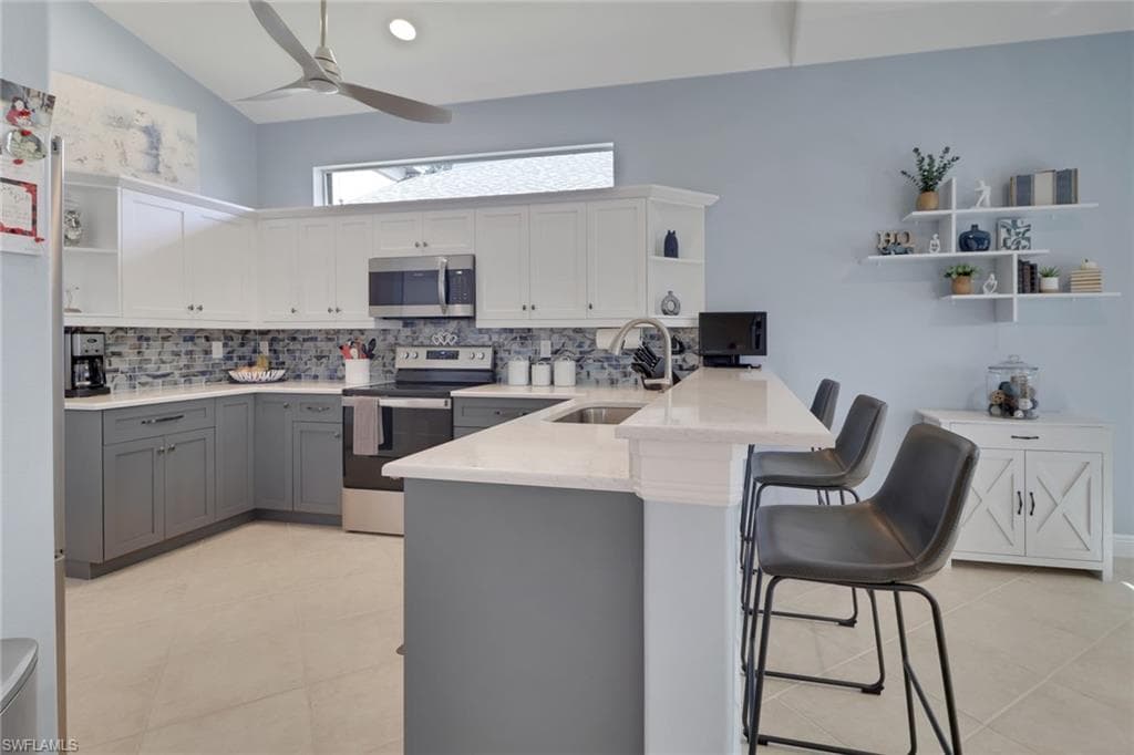 8106 Tauren Ct, Naples, FL 34119-10