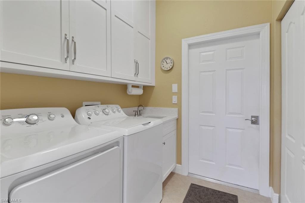 8106 Tauren Ct, Naples, FL 34119-24