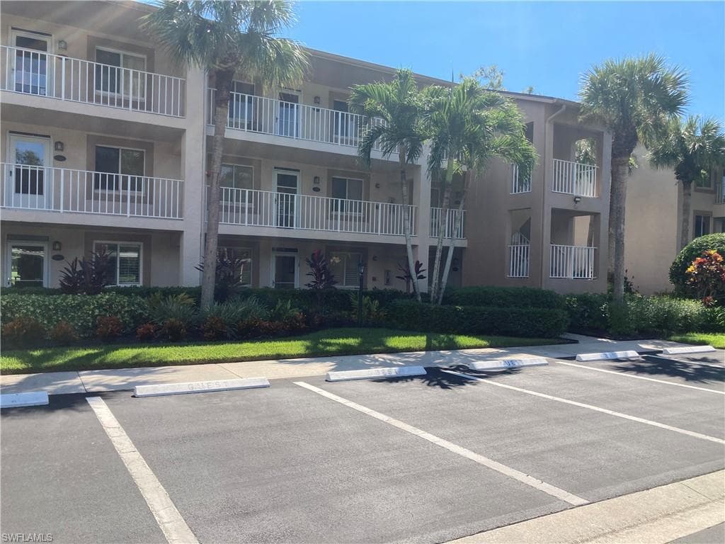 7340 Glenmoor Ln 3108, Naples, FL 34104-1