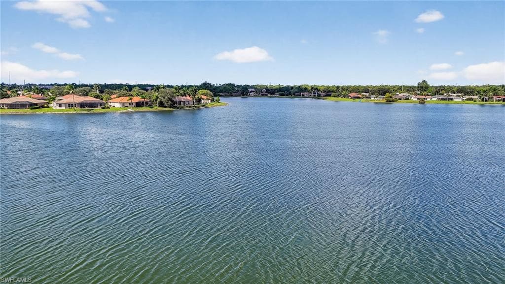 2082 Grove Dr, Naples, FL 34120-49