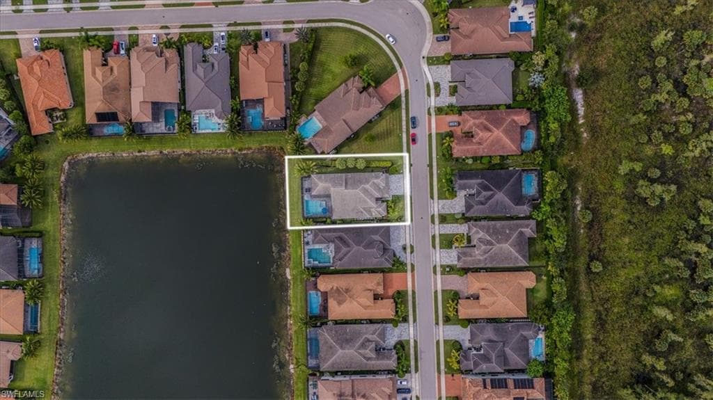 4616 Azalea Dr, Naples, FL 34119-35
